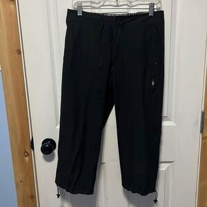 3/$20 danskin black capris